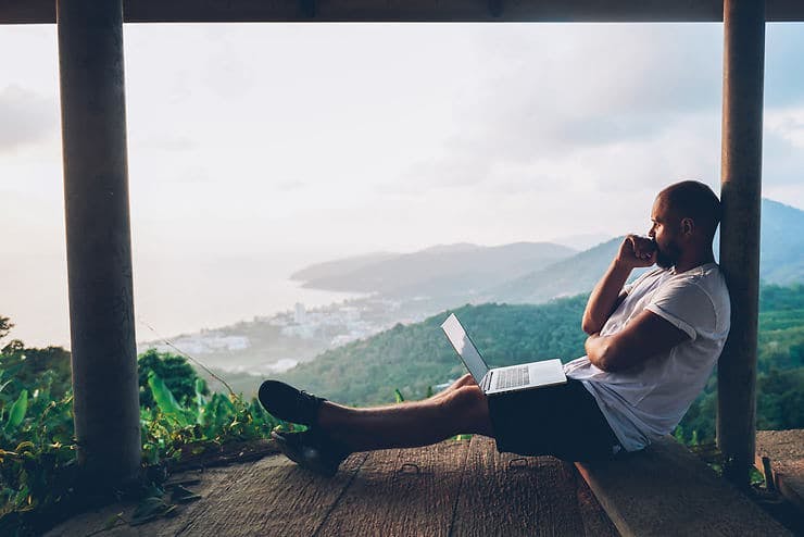 Cover Image for The Digital Nomad Lifestyle: A Comprehensive Guide to Living and Working Anywhere